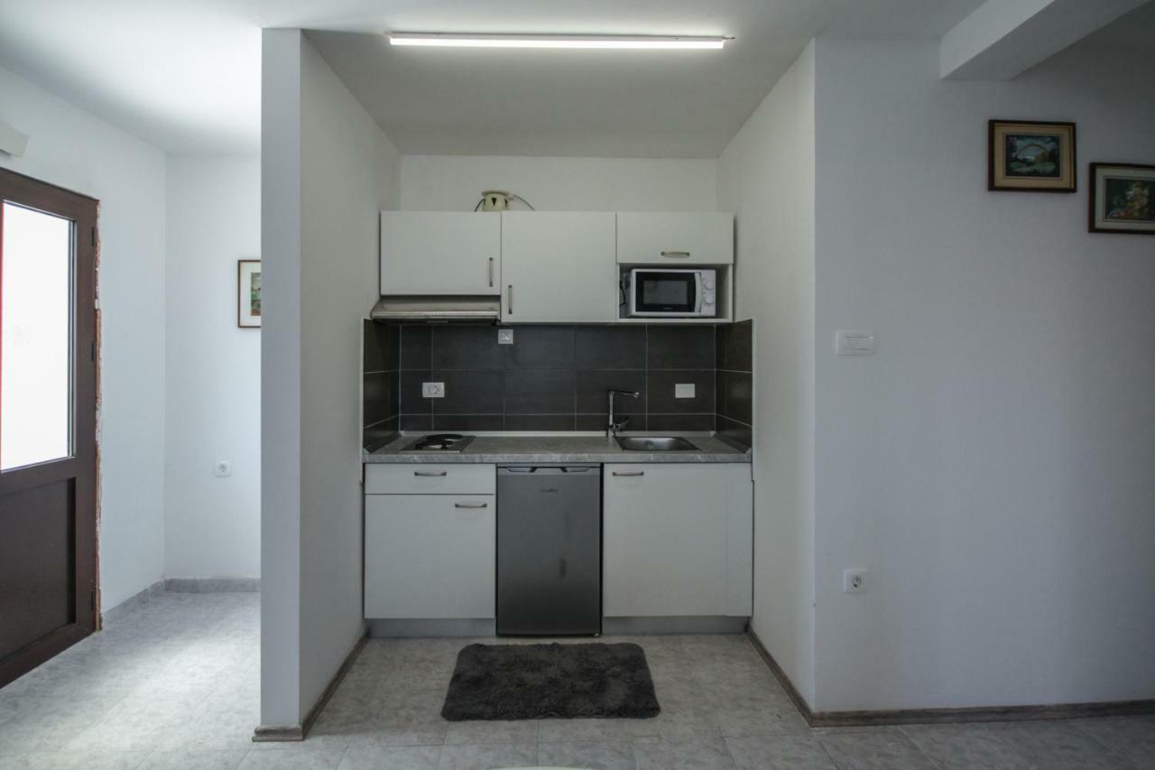 Apartment Tosca With Parking Rovinj Exterior photo
